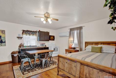 10207 E Us Highway 290 Fredericksburg TX 78624