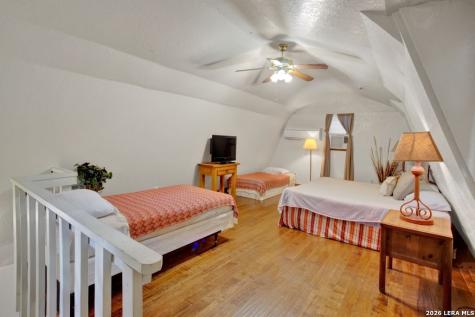 10207 E Us Highway 290 Fredericksburg TX 78624
