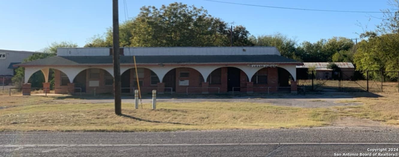 2699 Bi 35e Pearsall TX 78061