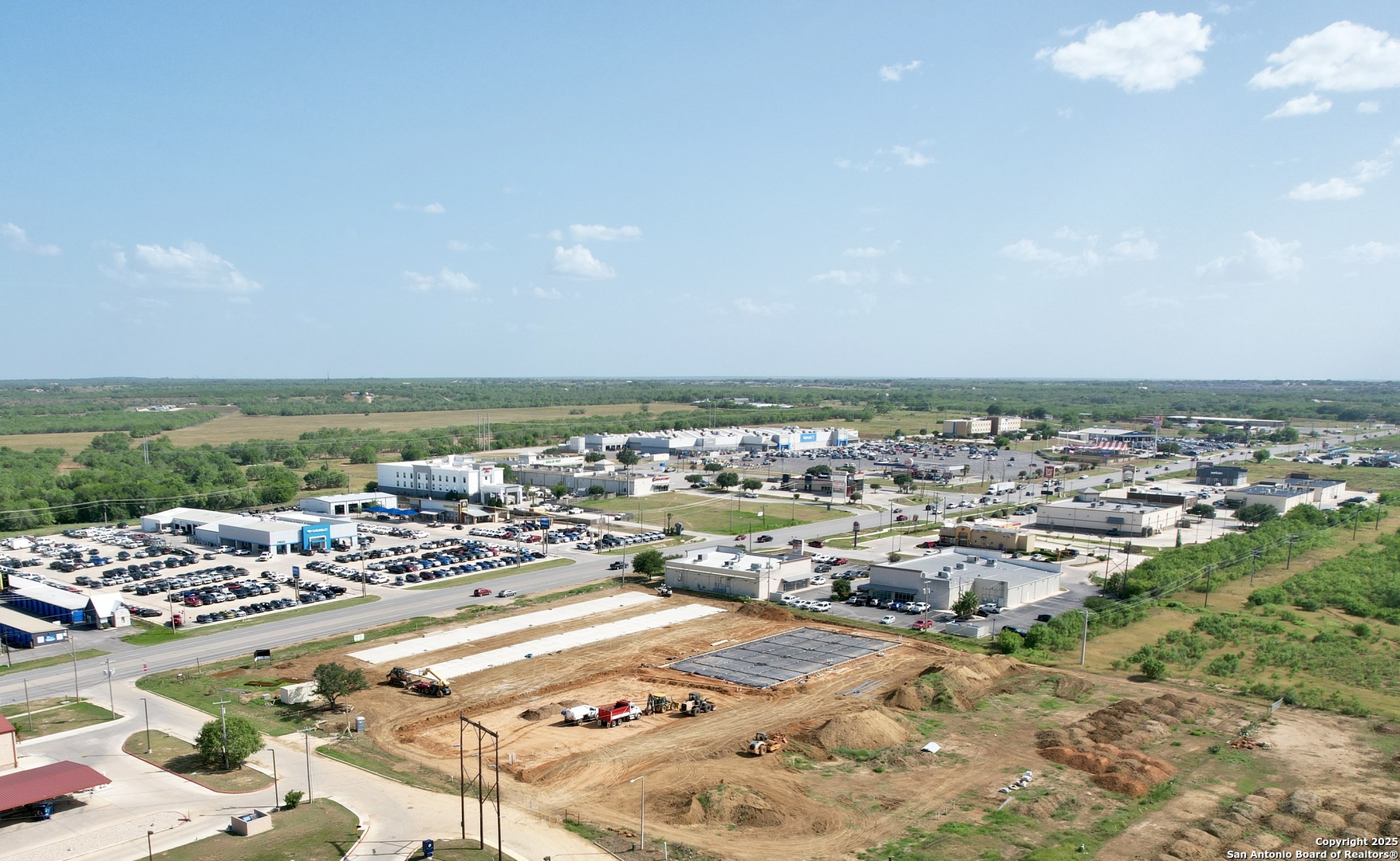 901 Palmer Pleasanton TX 78064