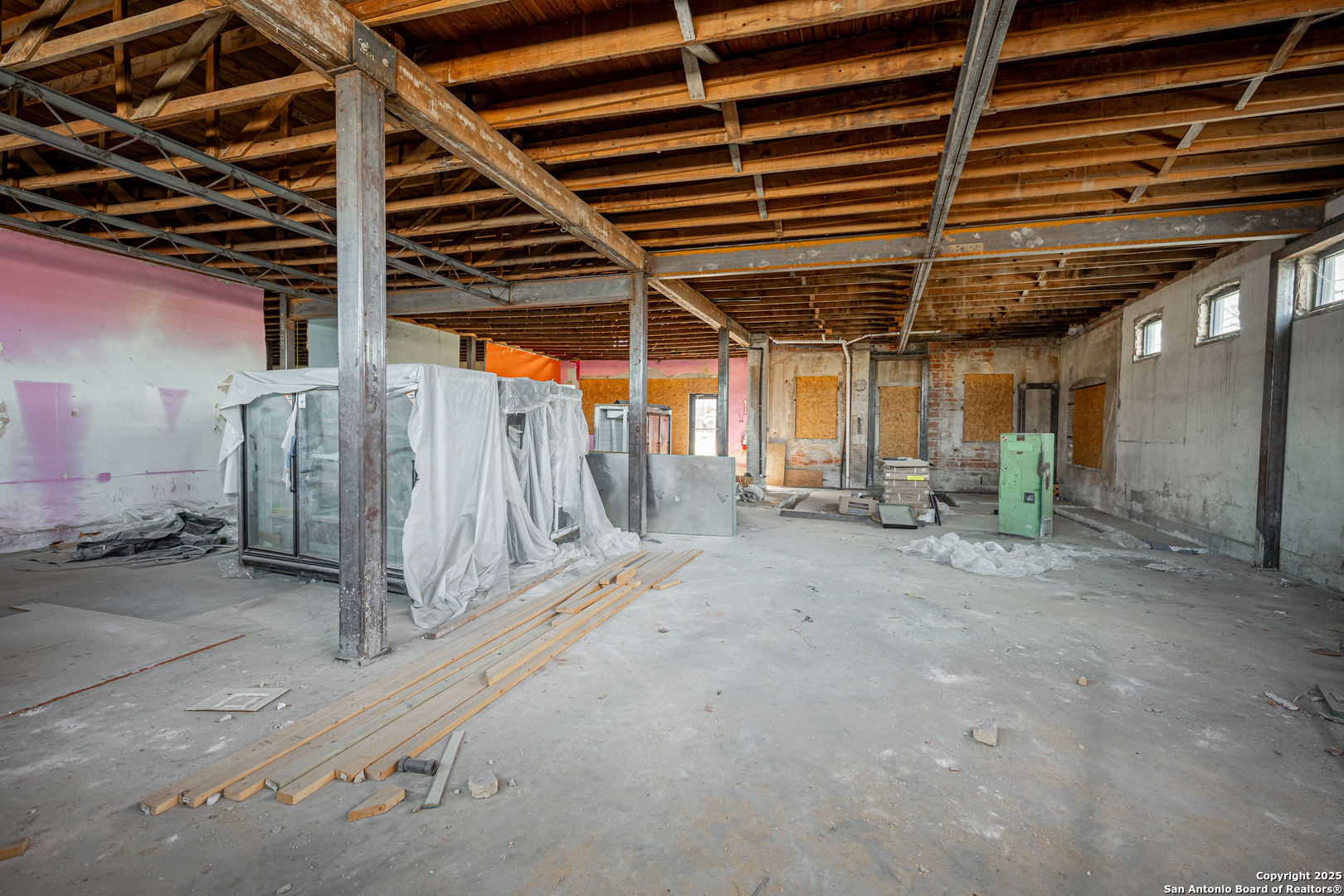 2601 S Flores San Antonio TX 78204