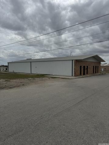 103 Turner Floresville TX 78114