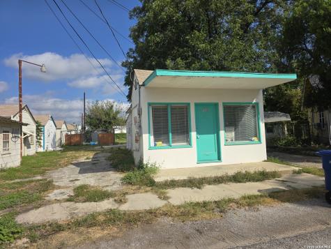 1500 Fredericksburg Road San Antonio TX 78201