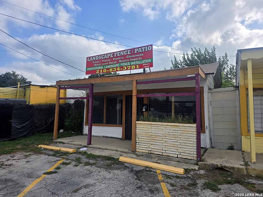 1500 Fredericksburg Road San Antonio TX 78201