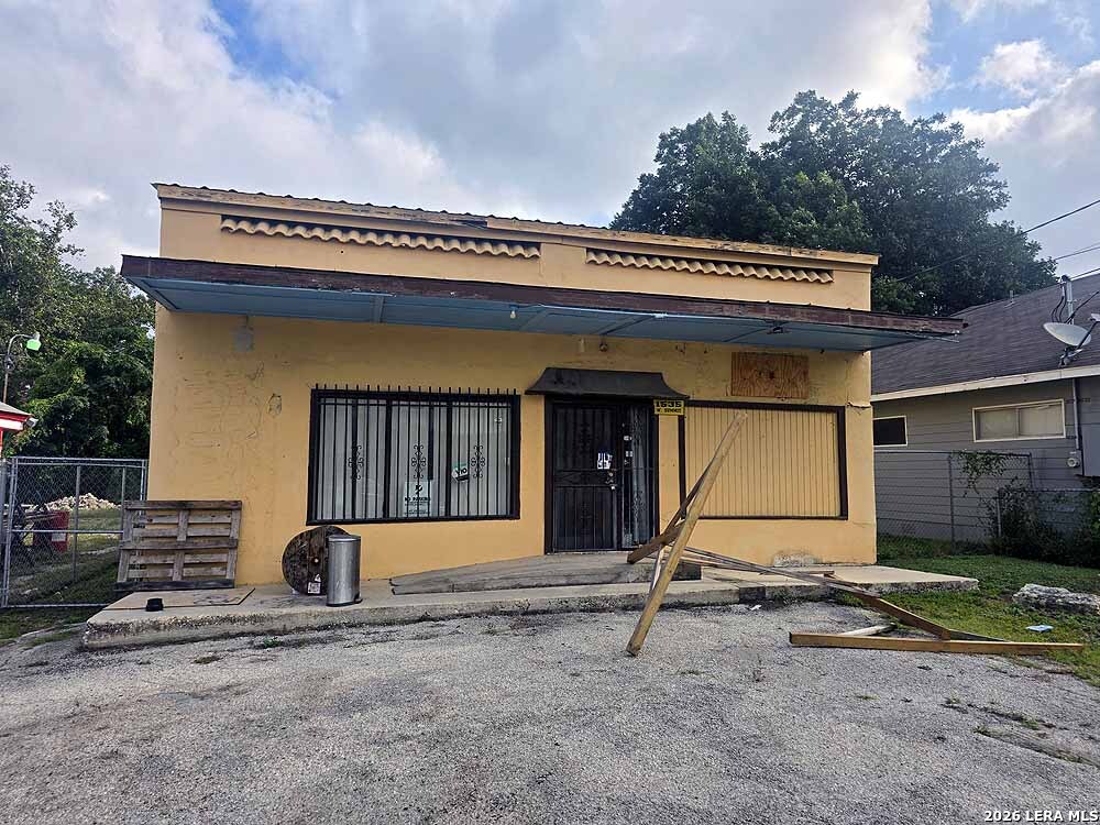 1500 Fredericksburg Road San Antonio TX 78201