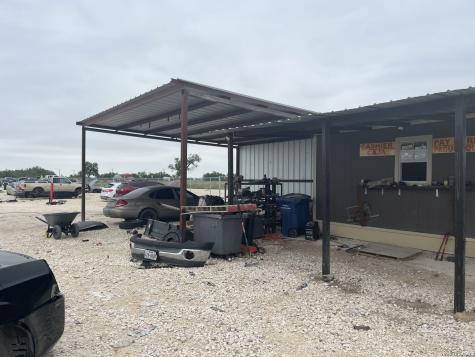 Lot 7 Summerwood Lane La Pryor TX 78872