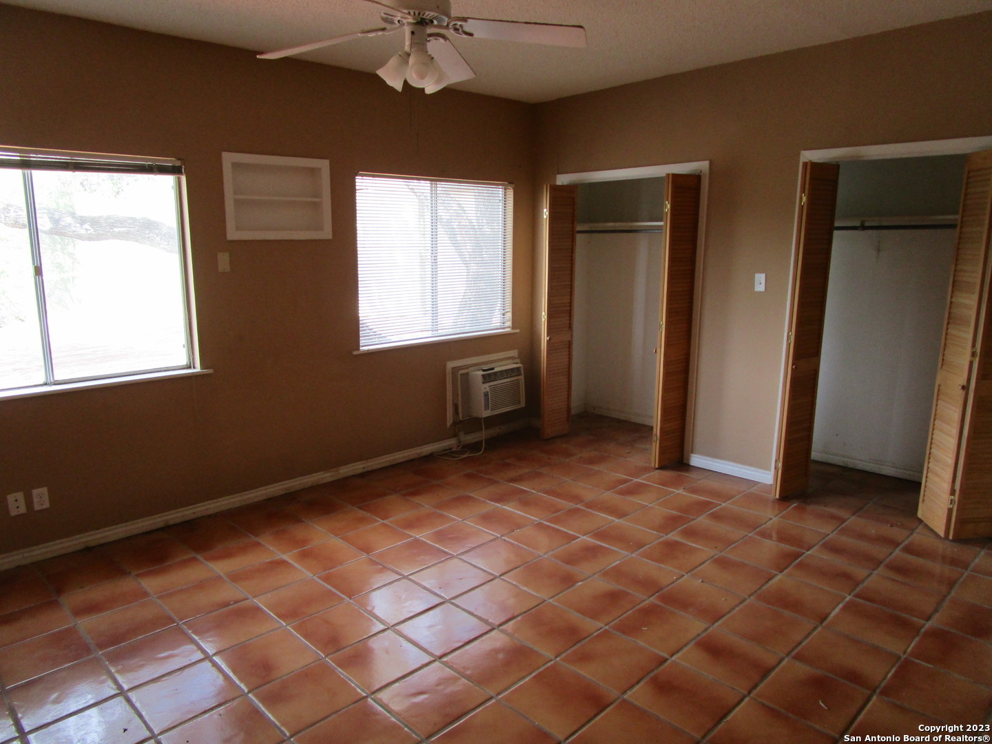 1203 N Walnut Avenue New Braunfels TX 78130