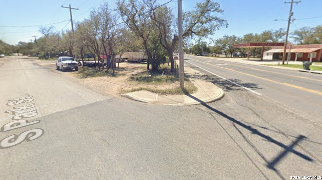 309 S Hwy 83 S Uvalde TX 78801
