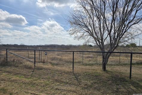 13262 Fm 1346 St Hedwig TX 78152