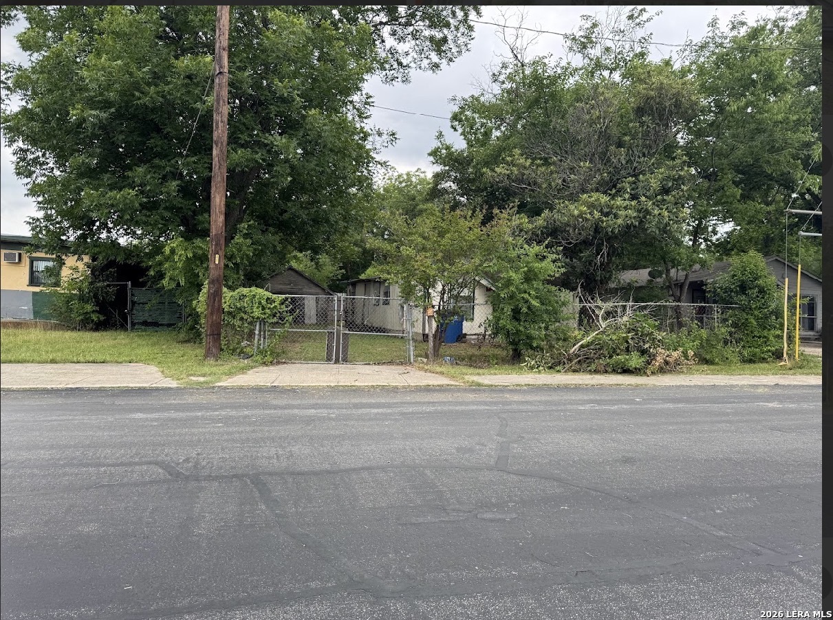 612 E Hart Avenue San Antonio TX 78214