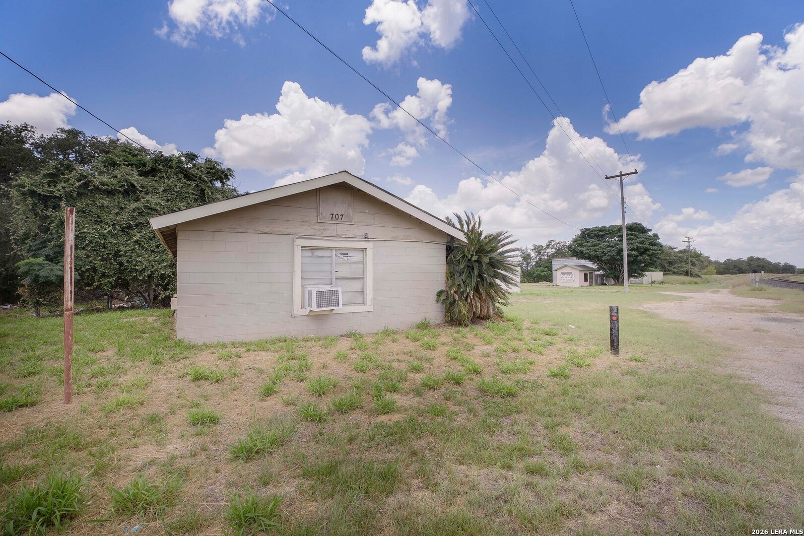 707 Second Street Pleasanton TX 78064