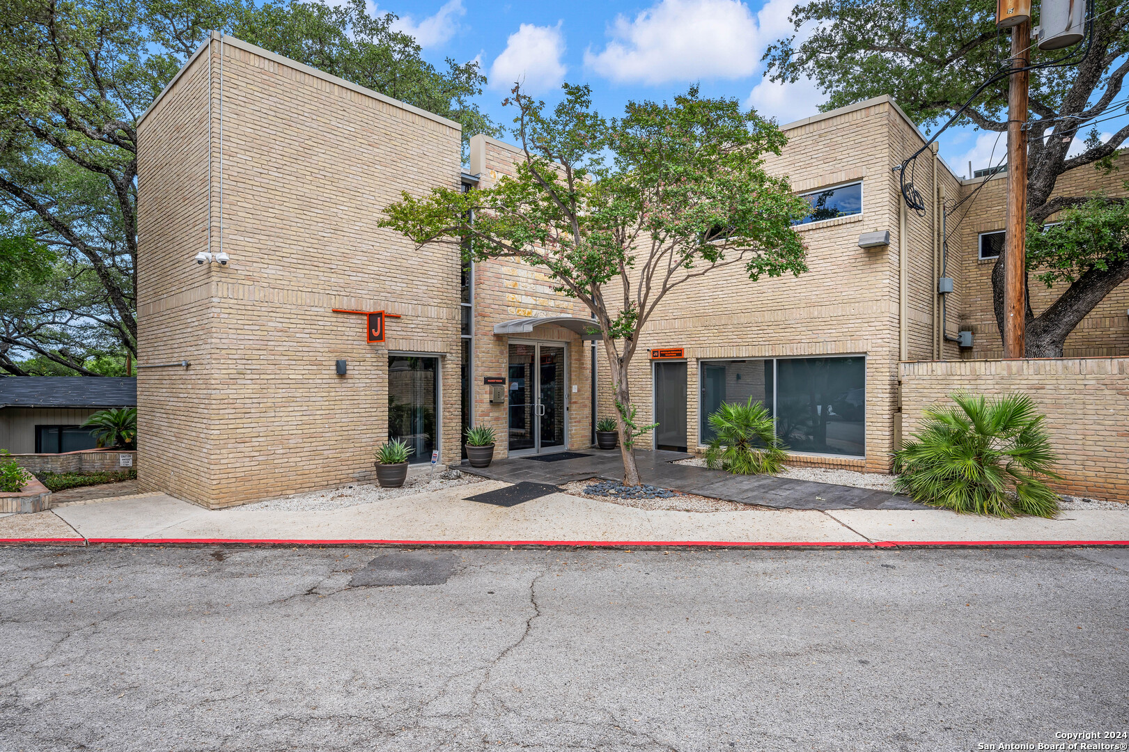 8647 Wurzbach Road San Antonio TX 78240