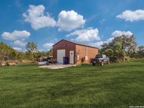 8161 State Highway 16 Pipe Creek TX 78063