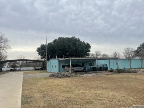 355 Sport Aviation Drive Marion TX 78124