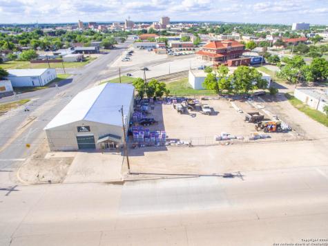 26 W Washington Drive San Angelo TX 76903