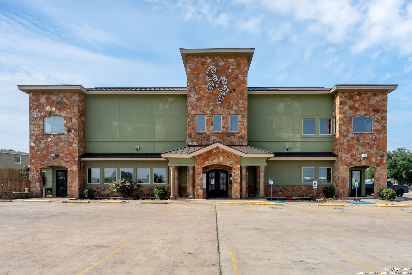 216 Middlebuster Road Gonzales TX 78629