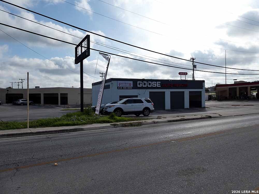 1021 Patricia San Antonio TX 78213