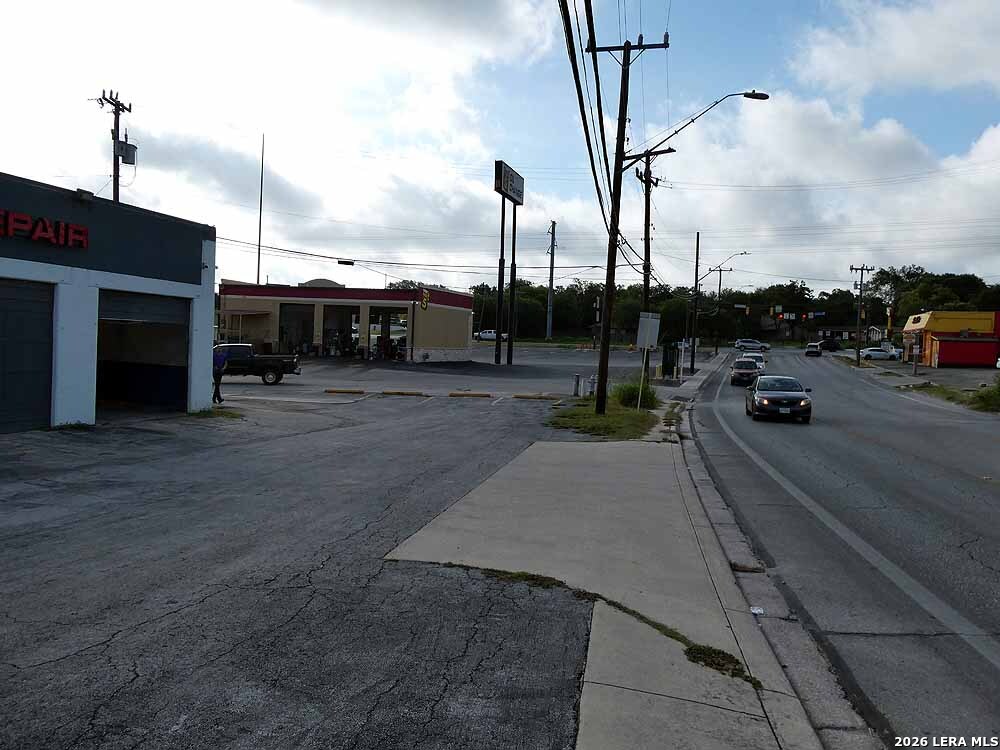 1021 Patricia San Antonio TX 78213