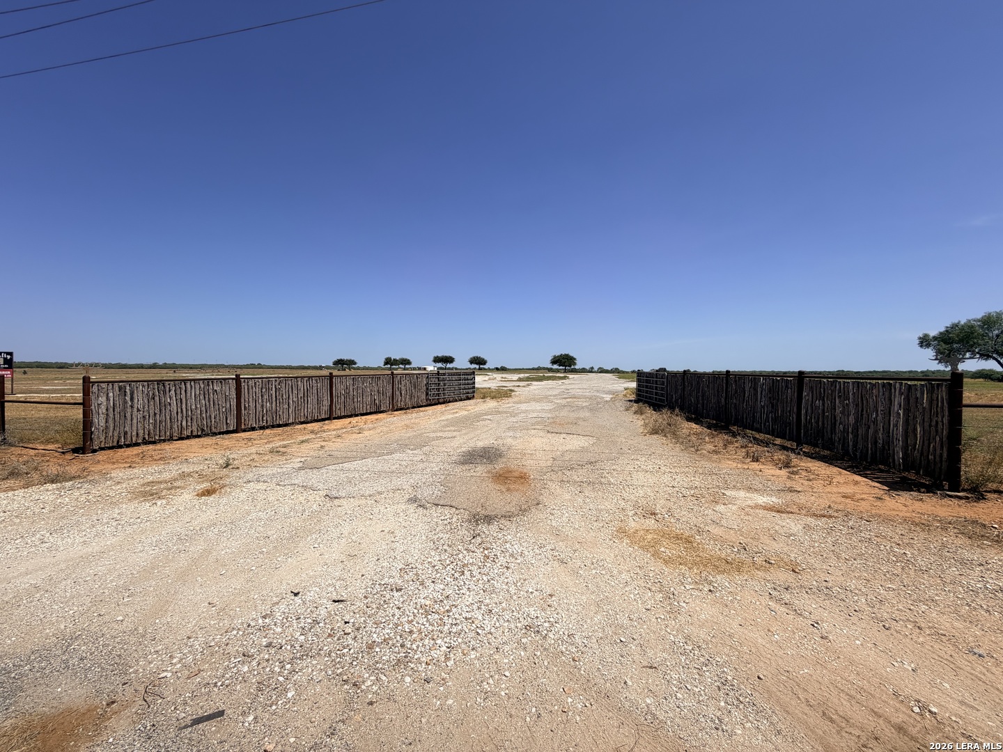 12673 W Highway 97 Charlotte TX 78011