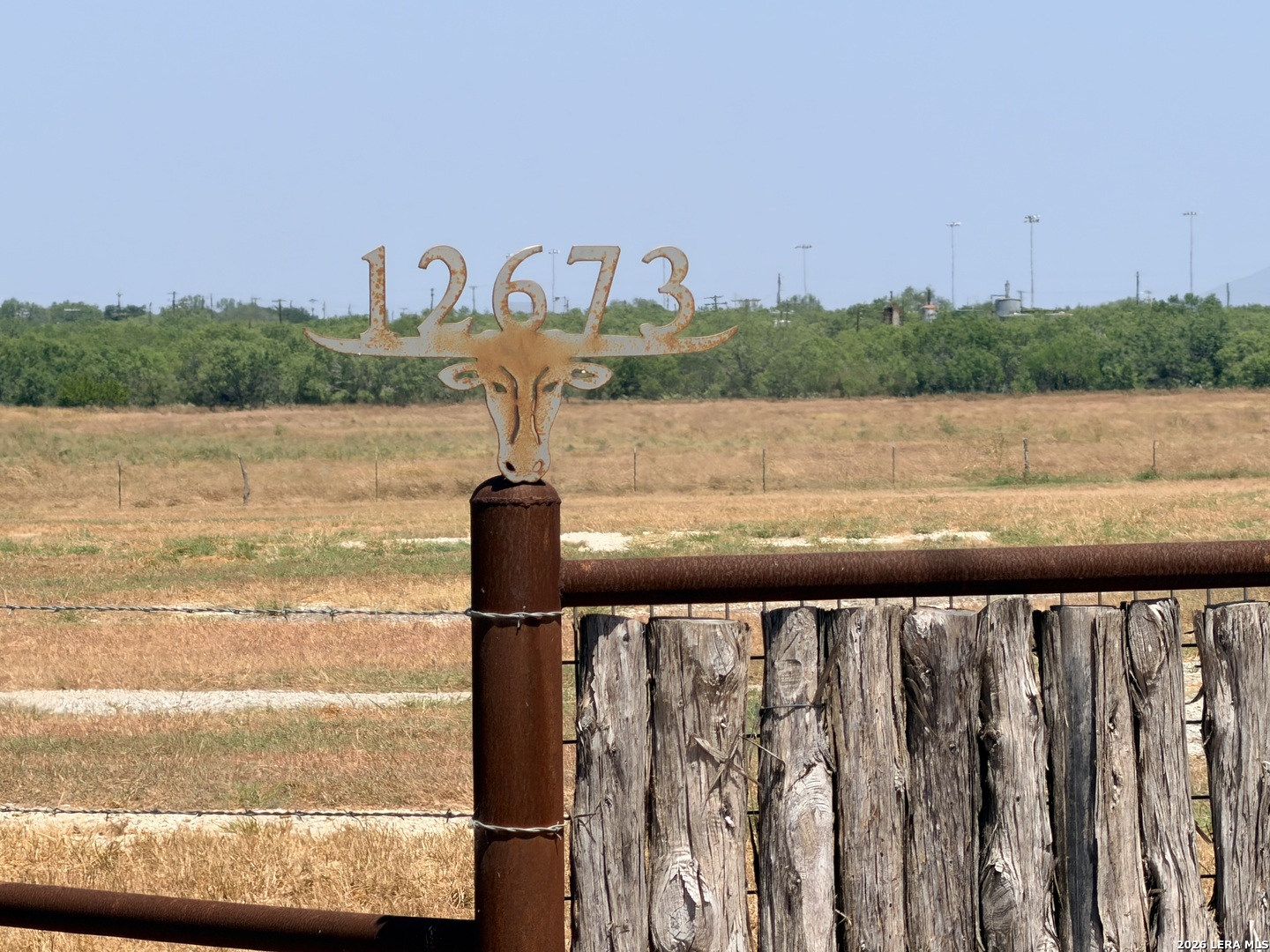 12673 W Highway 97 Charlotte TX 78011