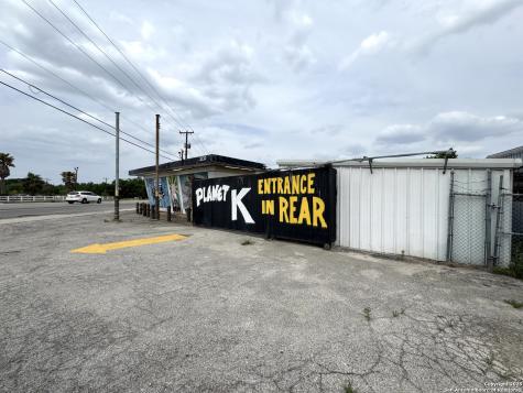 2122-2130 Austin Highway San Antonio TX 78218