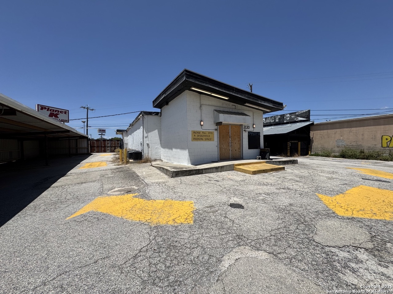 2122-2130 Austin Highway San Antonio TX 78218