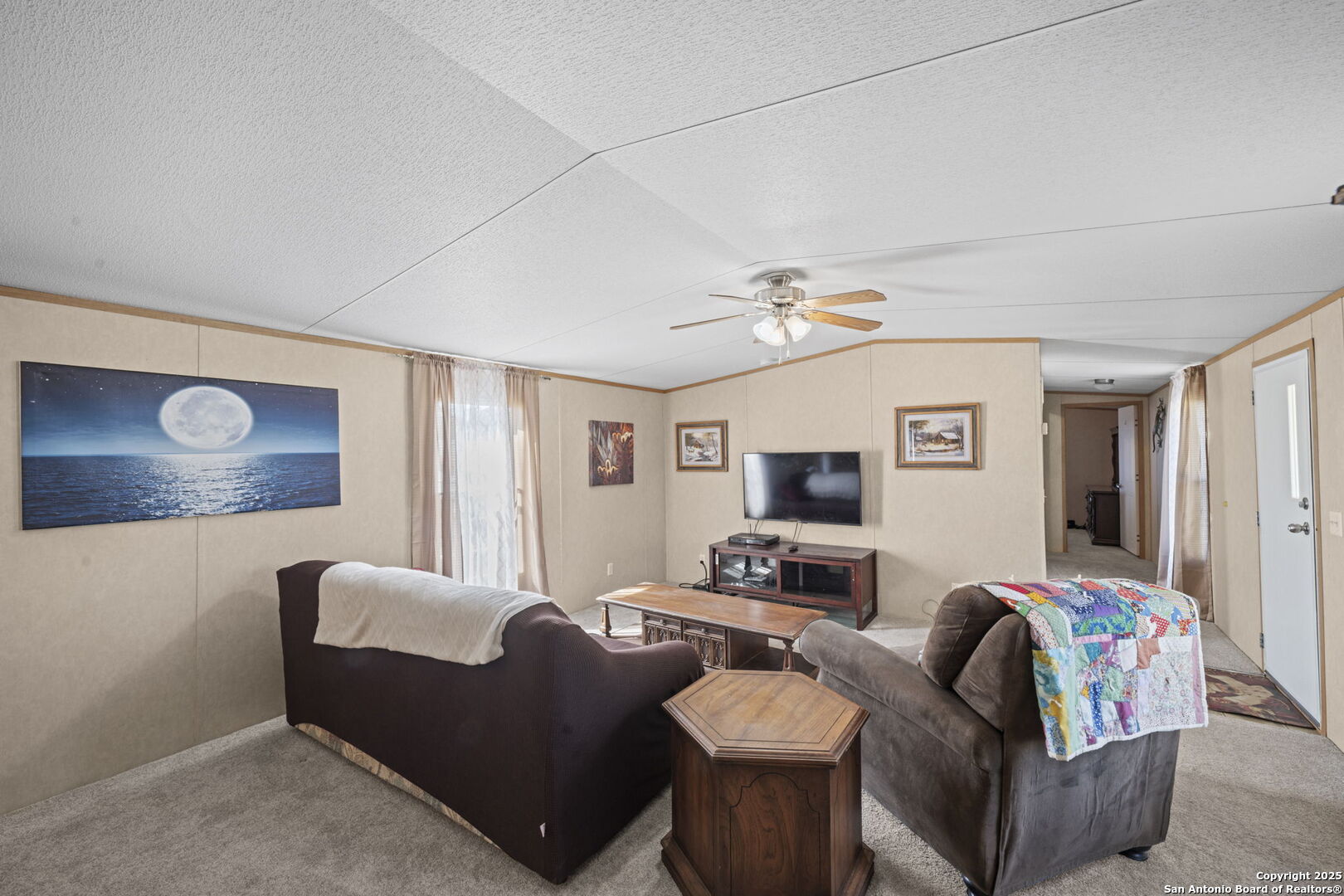 820 Forest View Blanco TX 78606