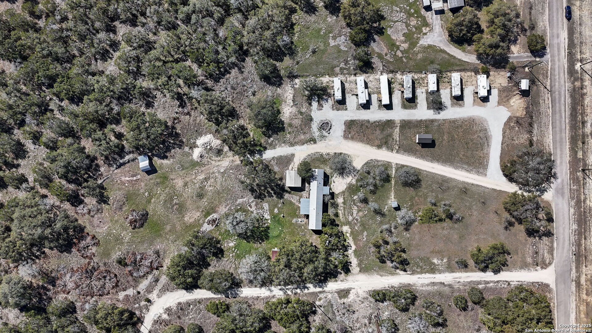 820 Forest View Blanco TX 78606