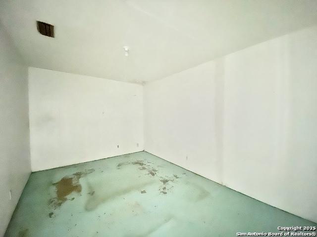 203 4th Carrizo Springs TX 78834