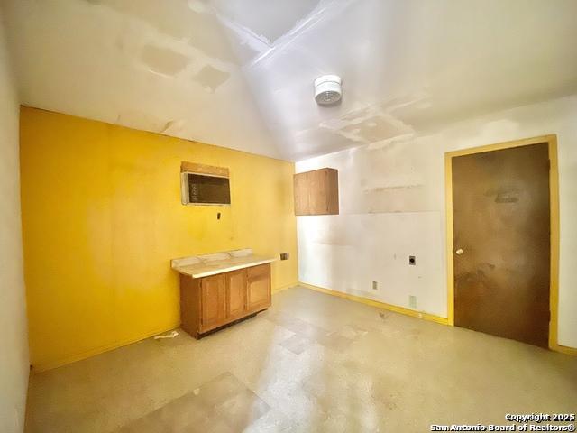 203 4th Carrizo Springs TX 78834