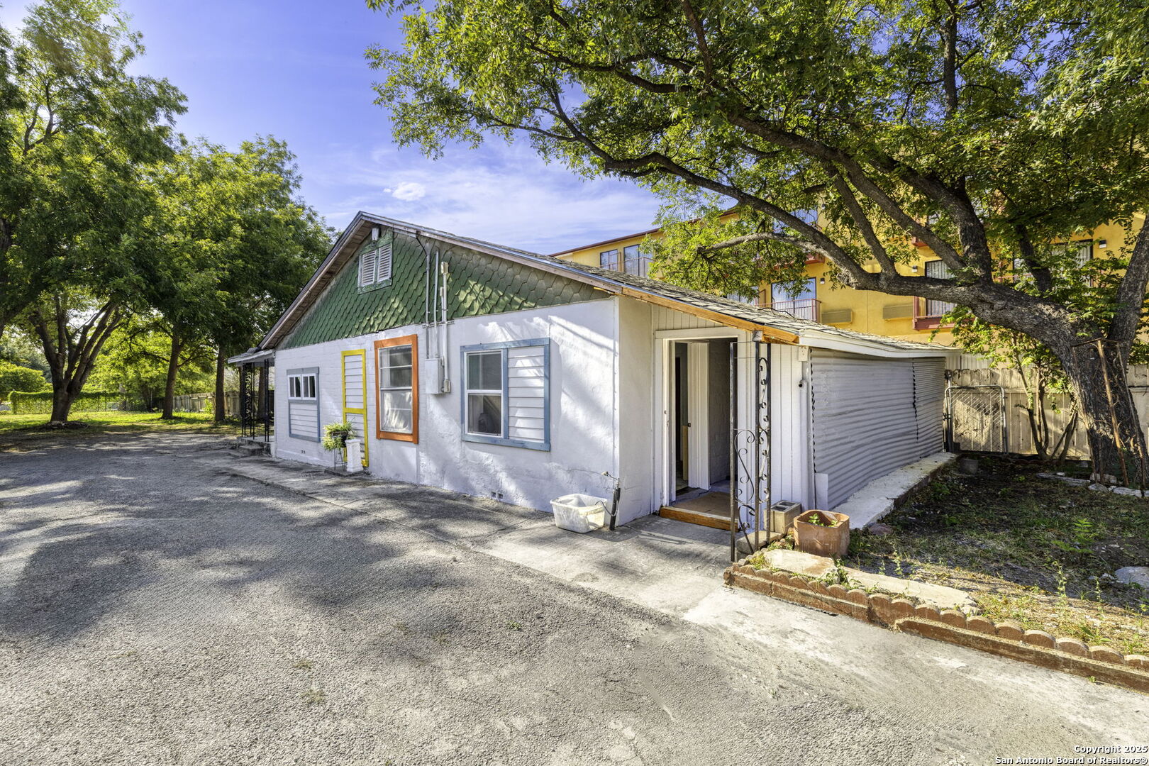 922-926 S Laredo Street San Antonio TX 78204