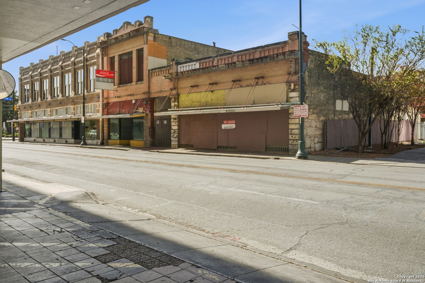 111-113 N Flores Street San Antonio TX 78205