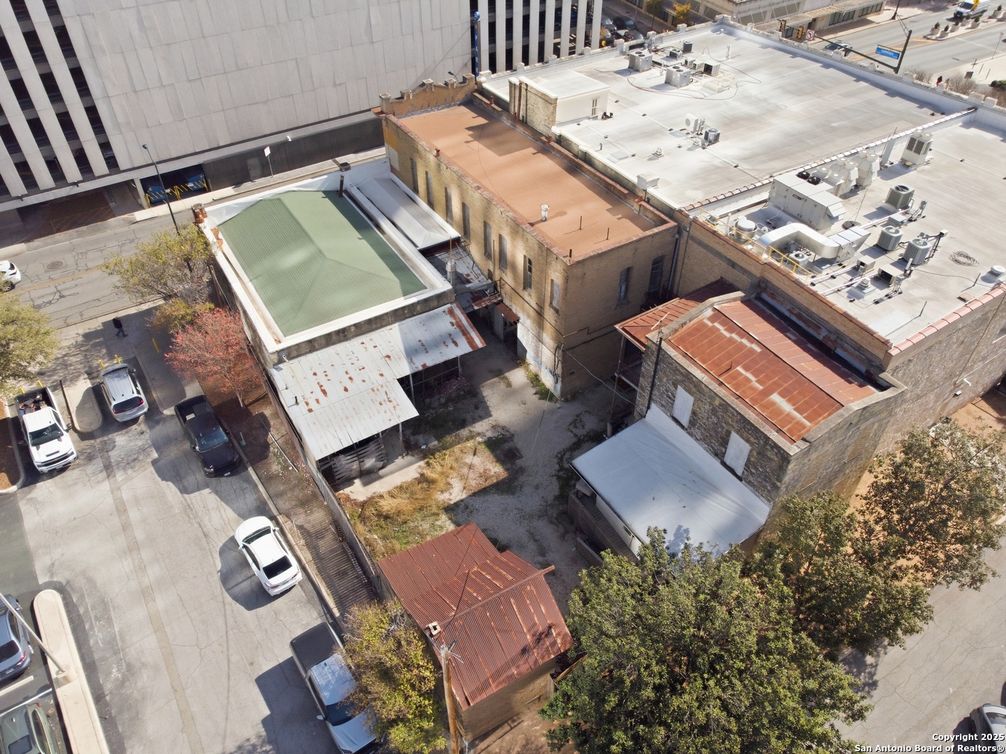 111-113 N Flores Street San Antonio TX 78205