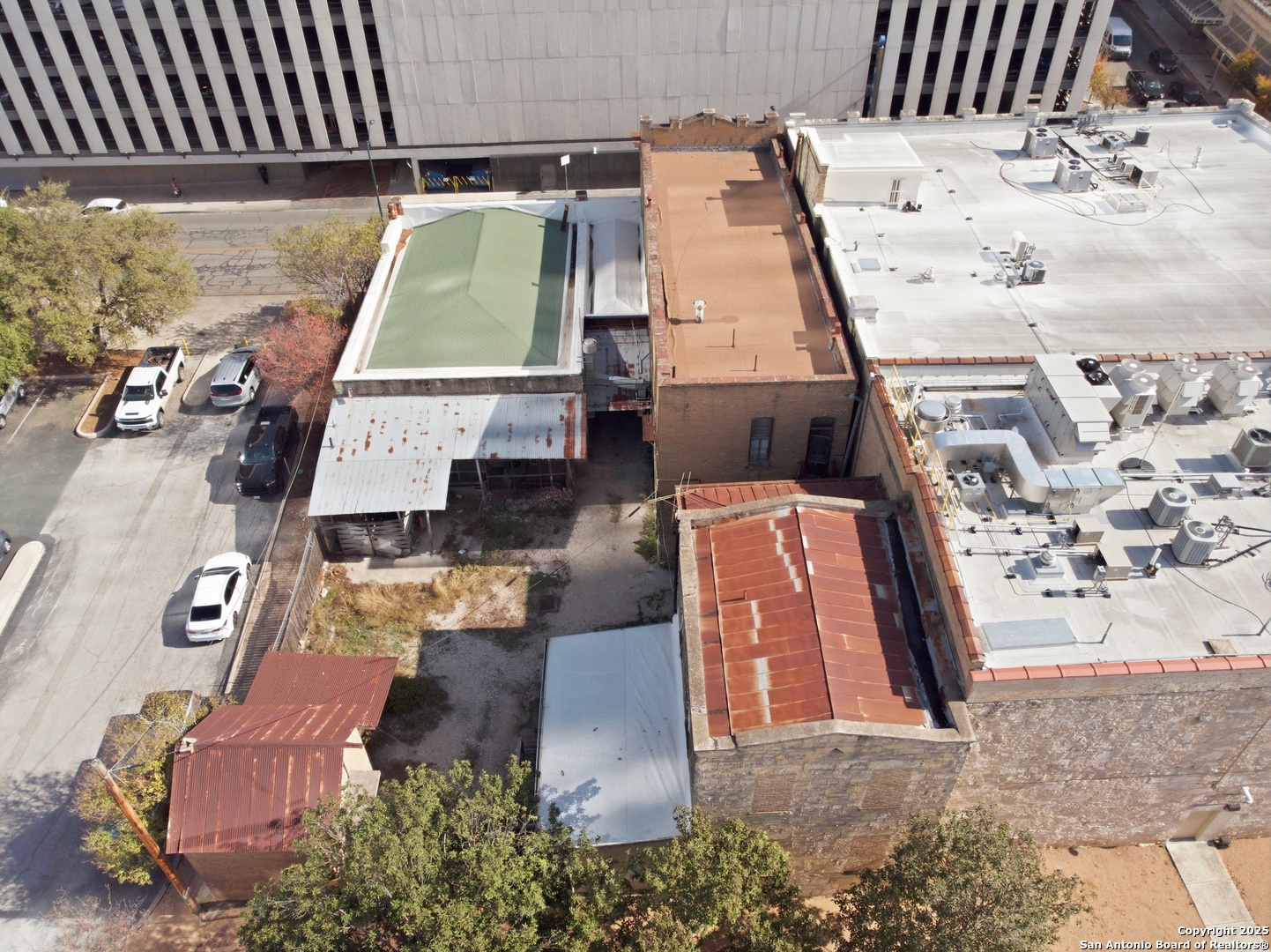 111-113 N Flores Street San Antonio TX 78205