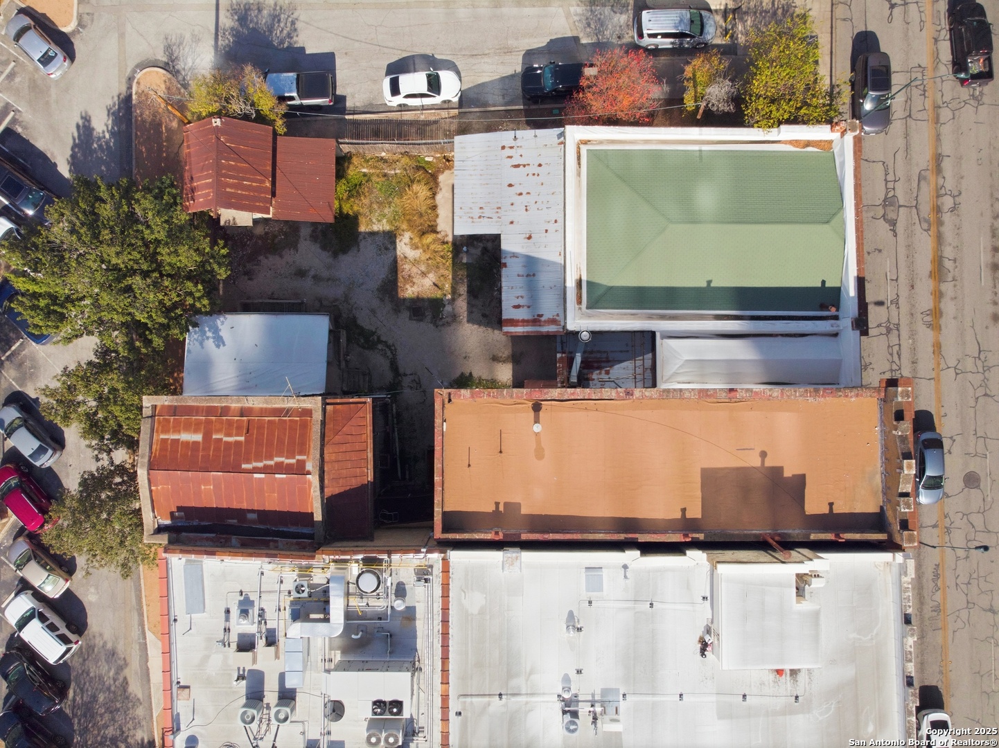 111-113 N Flores Street San Antonio TX 78205