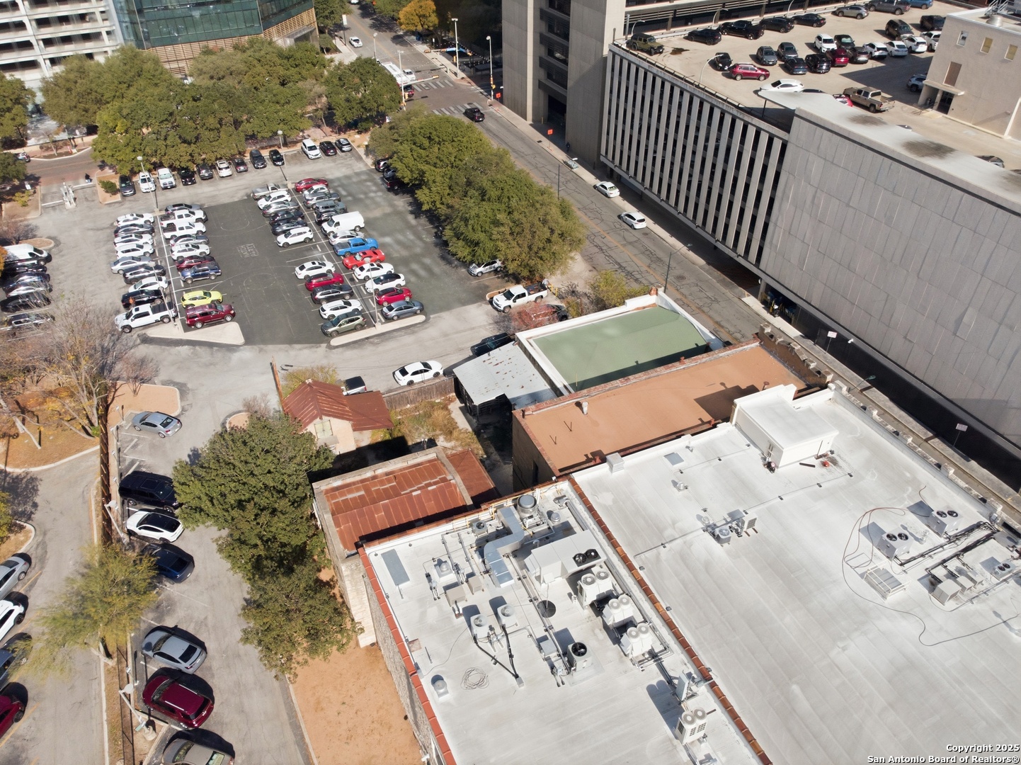 111-113 N Flores Street San Antonio TX 78205