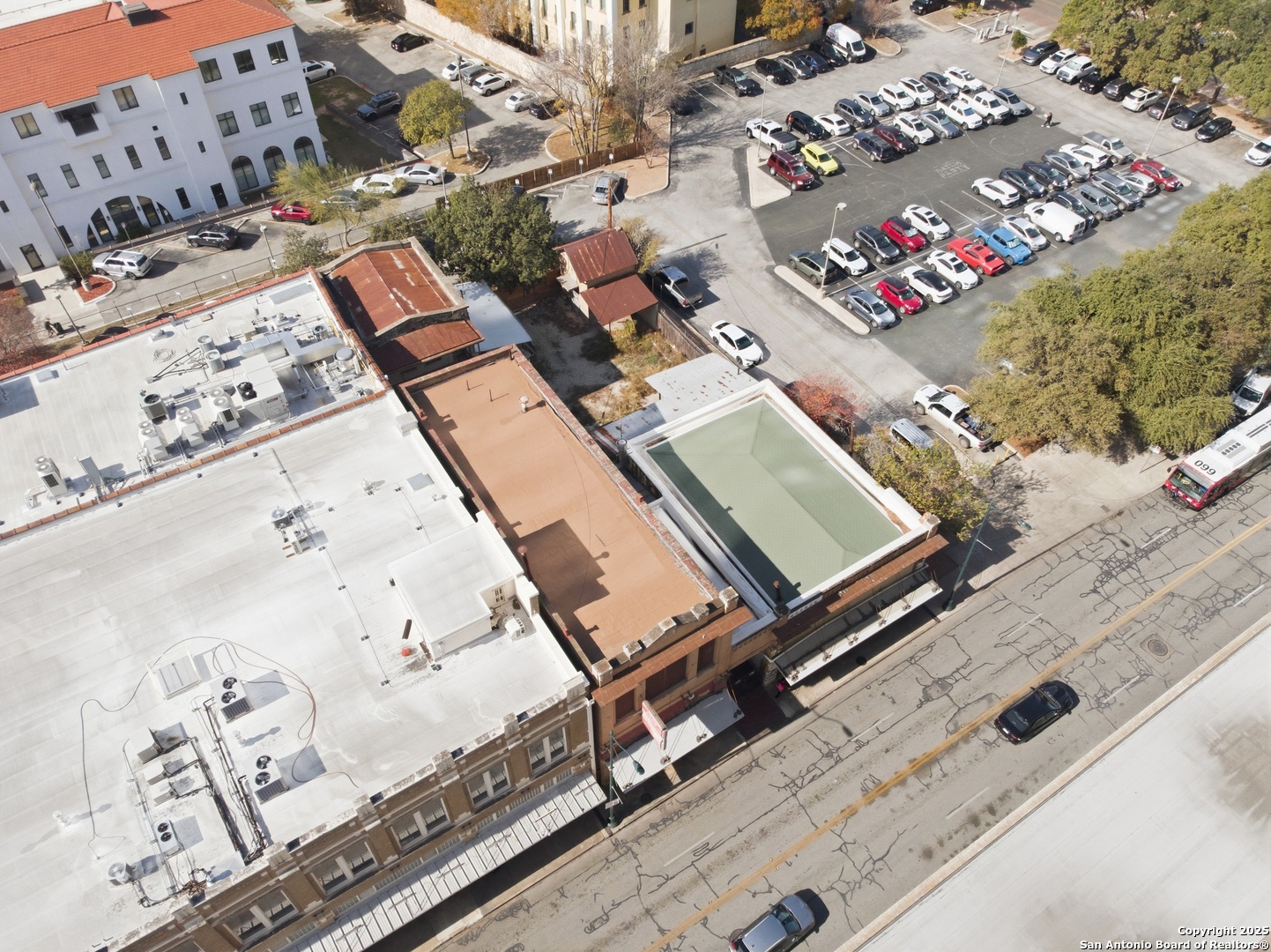 111-113 N Flores Street San Antonio TX 78205