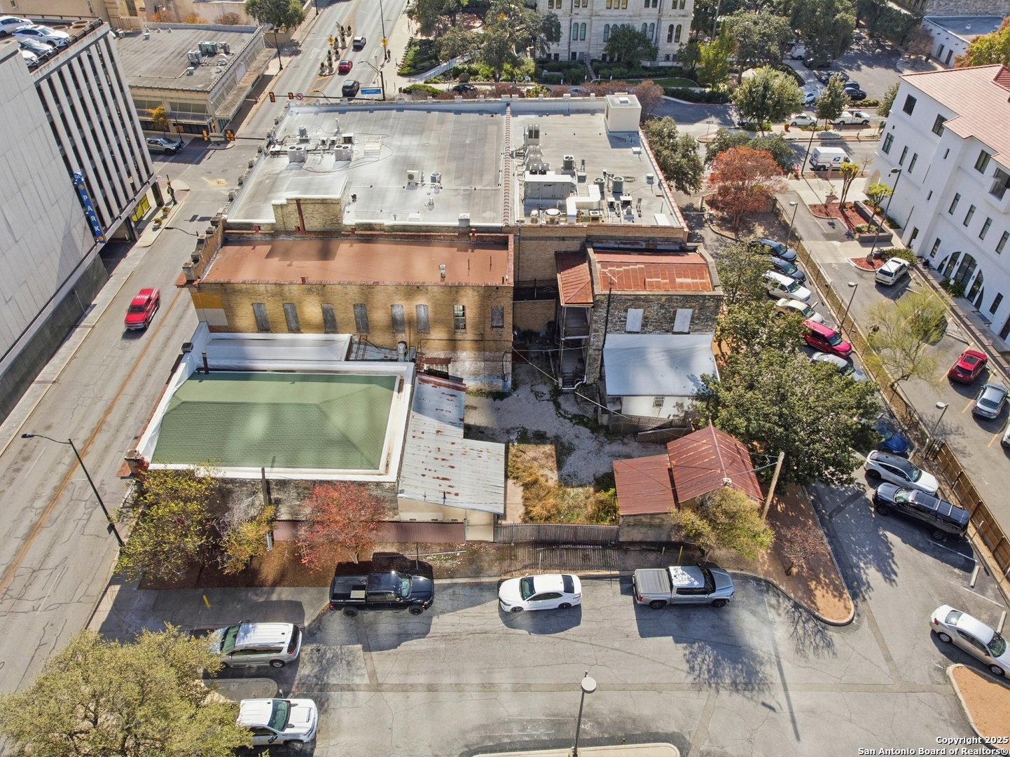 111-113 N Flores Street San Antonio TX 78205