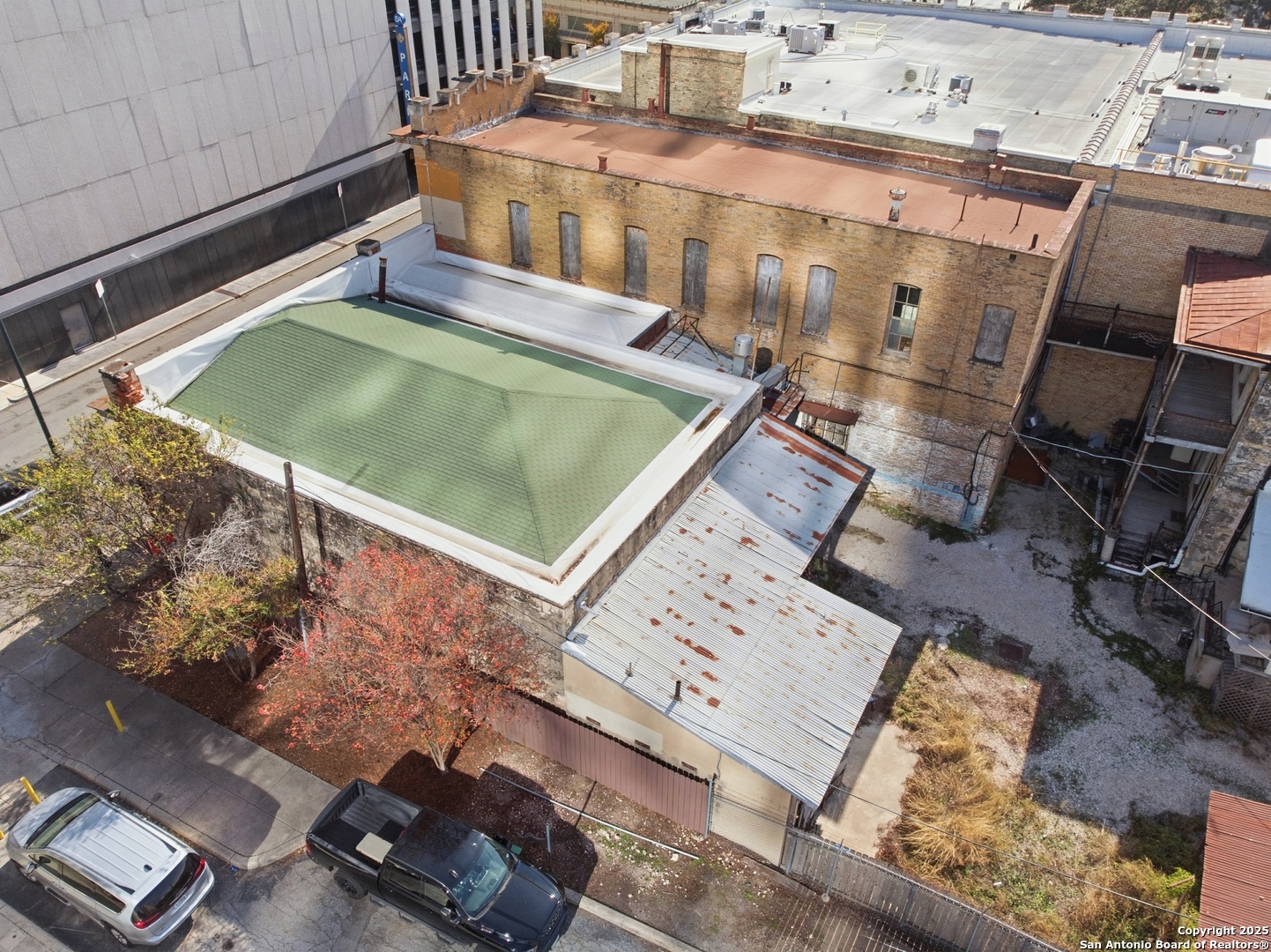 111-113 N Flores Street San Antonio TX 78205