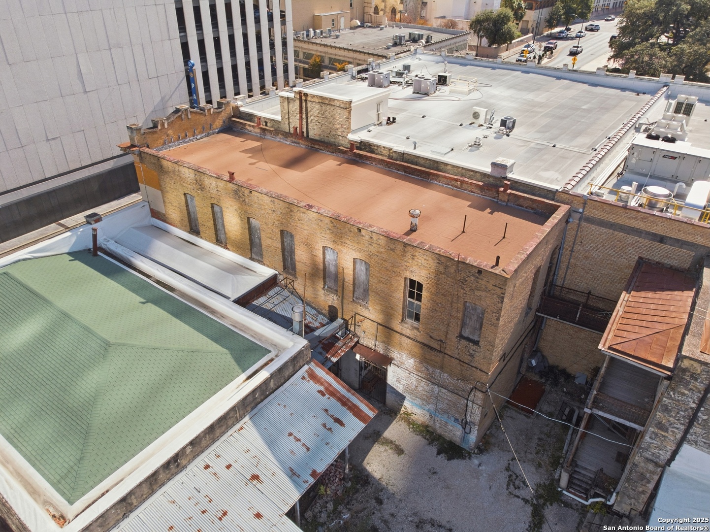 111-113 N Flores Street San Antonio TX 78205