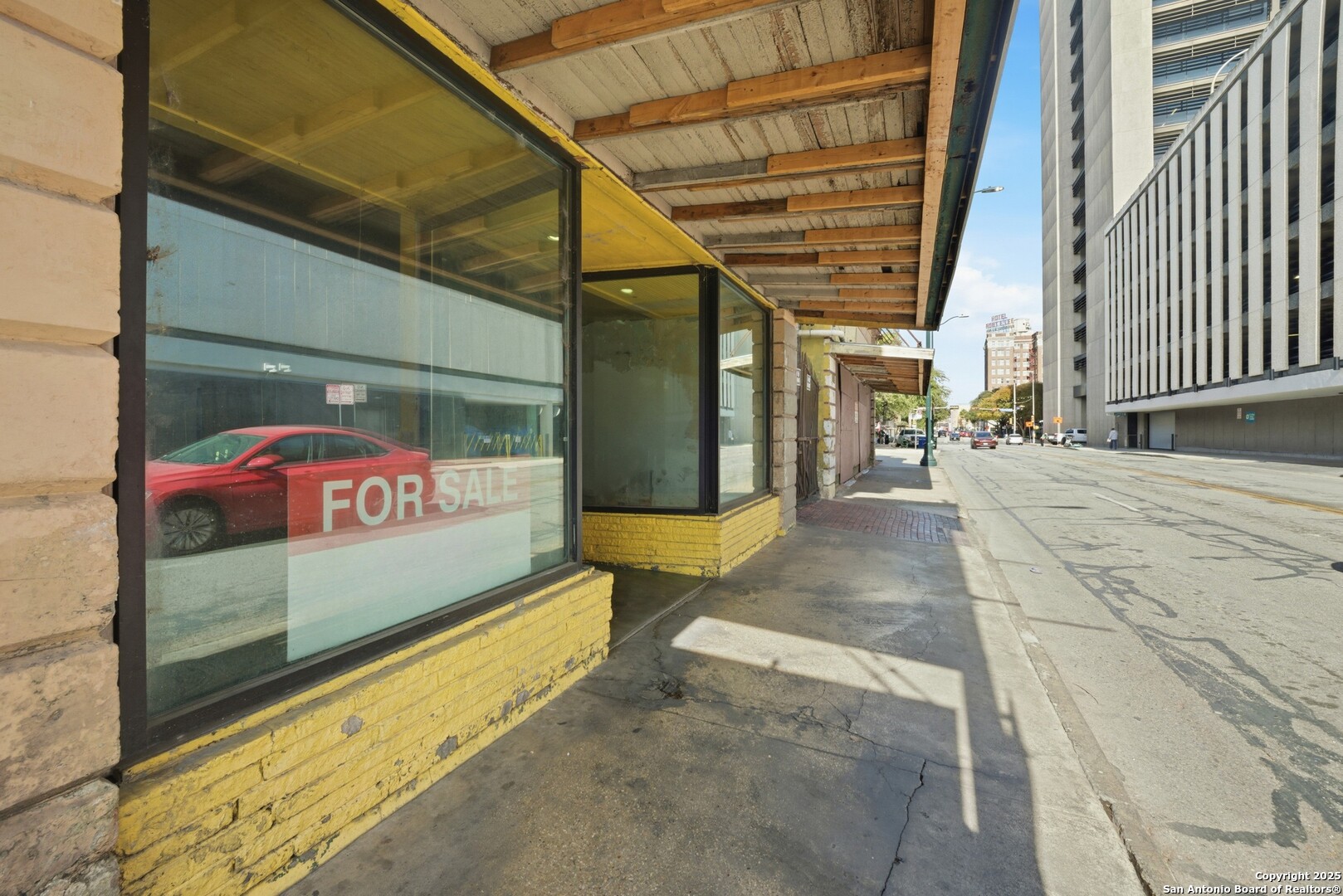 111-113 N Flores Street San Antonio TX 78205