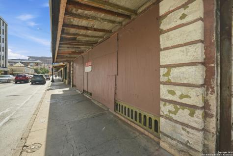111-113 N Flores Street San Antonio TX 78205