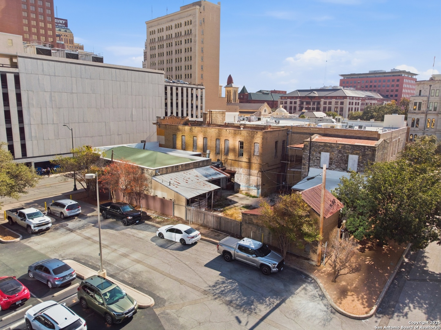 111-113 N Flores Street San Antonio TX 78205