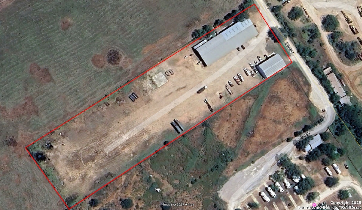 204 Pr Cardinal Lane Jourdanton TX 78026