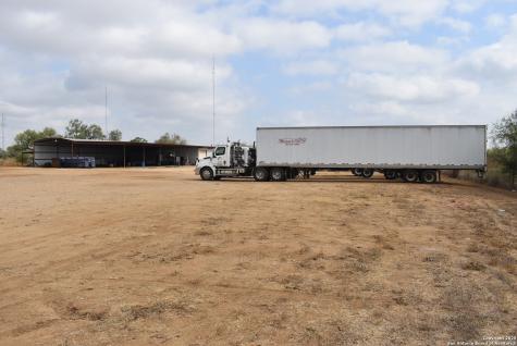 204 Pr Cardinal Lane Jourdanton TX 78026