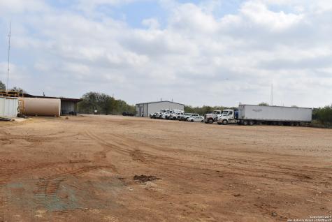 204 Pr Cardinal Lane Jourdanton TX 78026