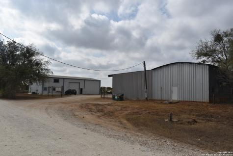 204 Pr Cardinal Lane Jourdanton TX 78026