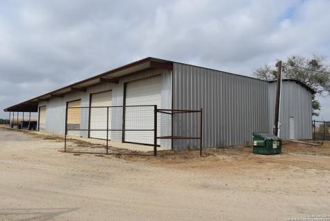 204 Pr Cardinal Lane Jourdanton TX 78026