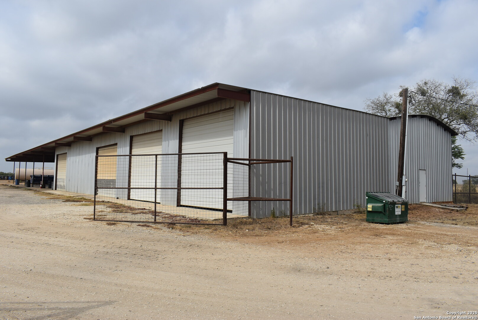 204 Pr Cardinal Lane Jourdanton TX 78026