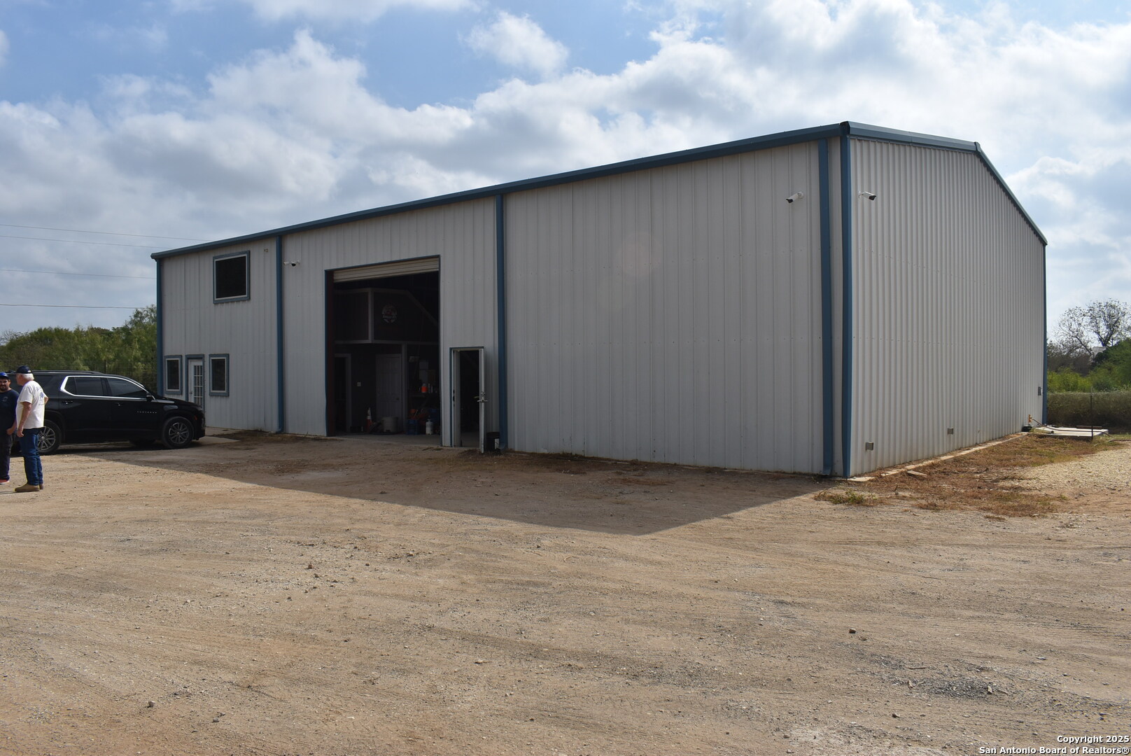 204 Pr Cardinal Lane Jourdanton TX 78026